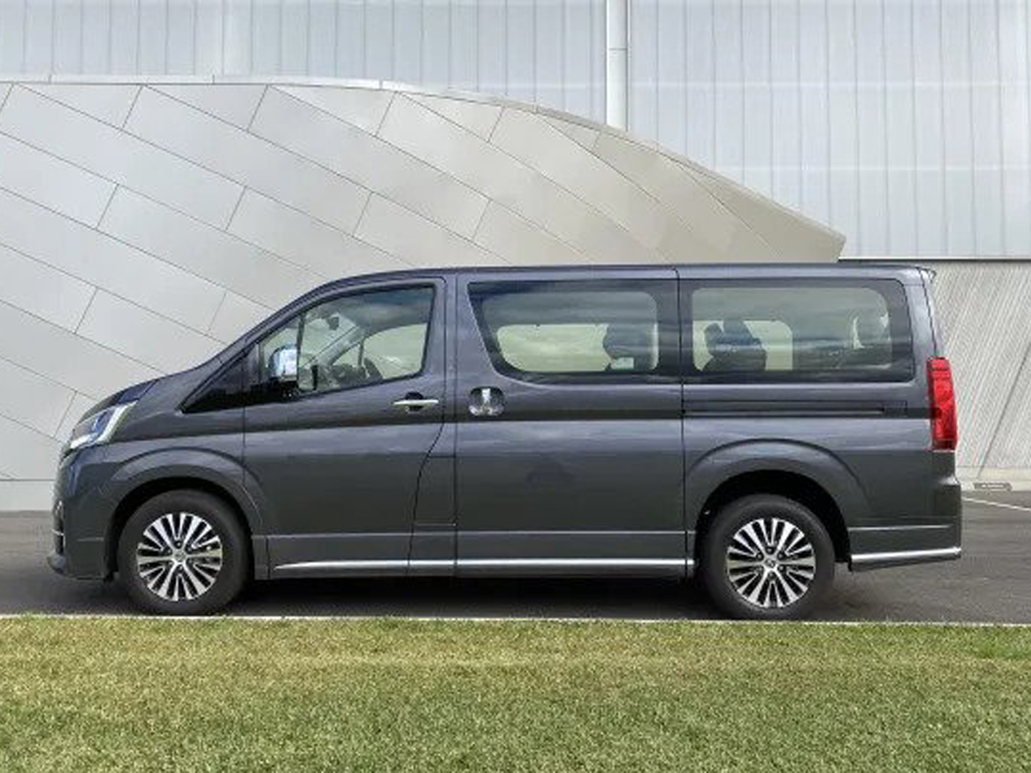 Toyota Granvia