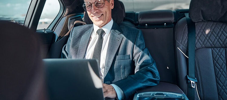 5 Reasons To Hire A Chauffeur Service Instead Of Public Transport