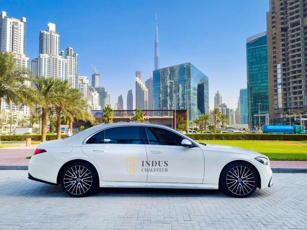 How to Avoid Car Rental Scams with Chauffeur Service in the UAE